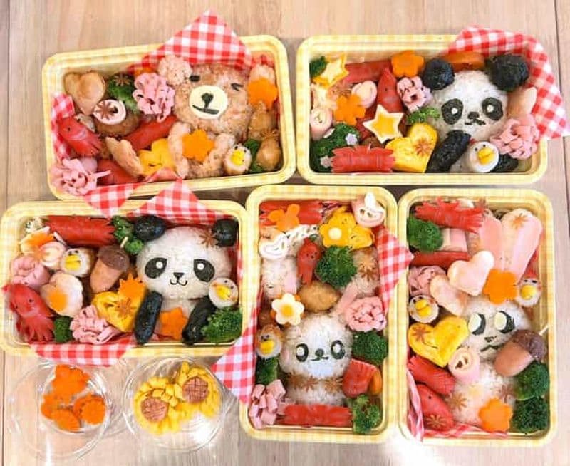 Tokyo, Asakusa : atelier de dessin manga et de bento sur le thème des personnages