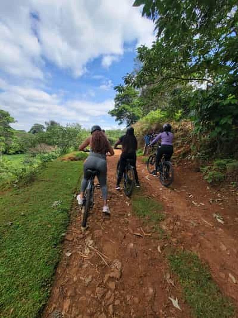 Billet Tigoni : Visite en Vélo Électrique