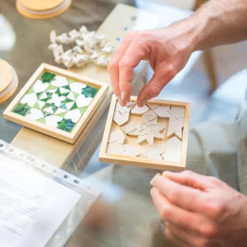 Atelier mosaïque à Barcelone : créez votre propre dessous de verre