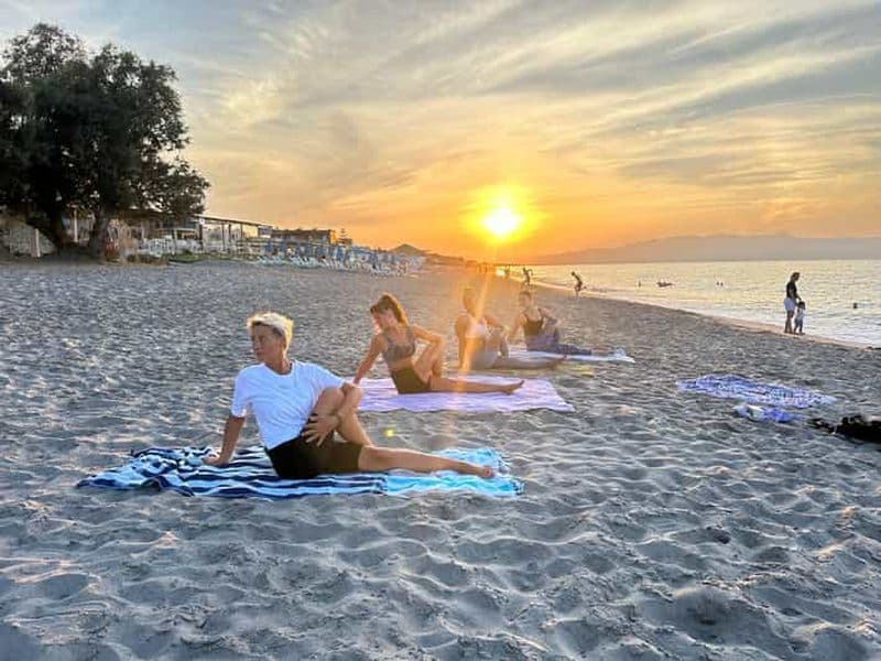Platanias, Chania - Séance de yoga