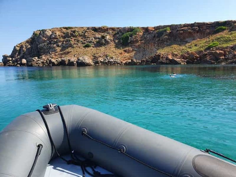 Fornells : Excursion en bateau vers les criques et les plages avec plongée en apnée