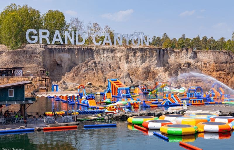 Chiang Mai : billet pour le parc aquatique Grand Canyon et prise en charge en option