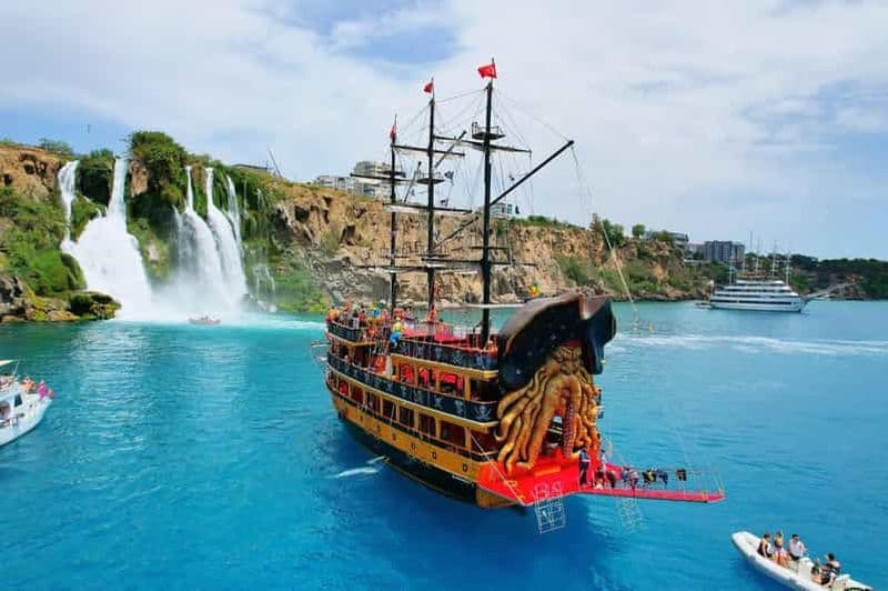 Billet Chutes de Düden (Antalya) : bateau pirate avec déjeuner et boissons