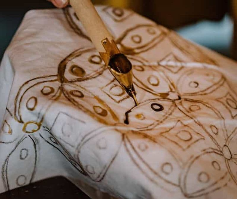 Borobudur : batik, gamelan, poterie et visite du village