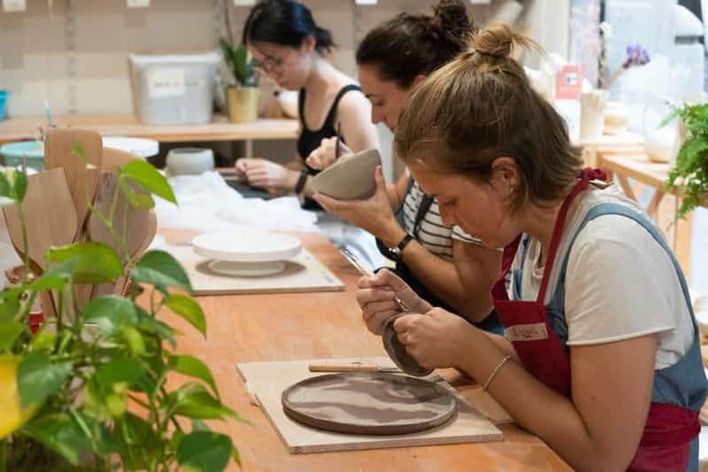Billet Découvrez l'art de la céramique tout en dégustant un bon vin !