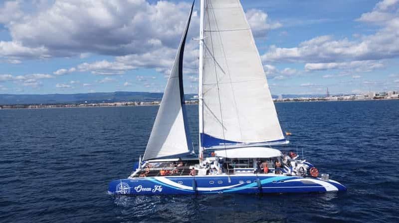 Billet Cambrils : Croisière d'une journée en catamaran sur la Costa Dorada avec déjeuner barbecue