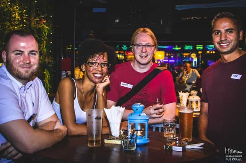 Kuala Lumpur : tournée des bars et vie nocturne (3 établissements et boissons)