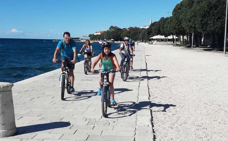 Explorez Zadar : Tour à vélo décontracté et amusant