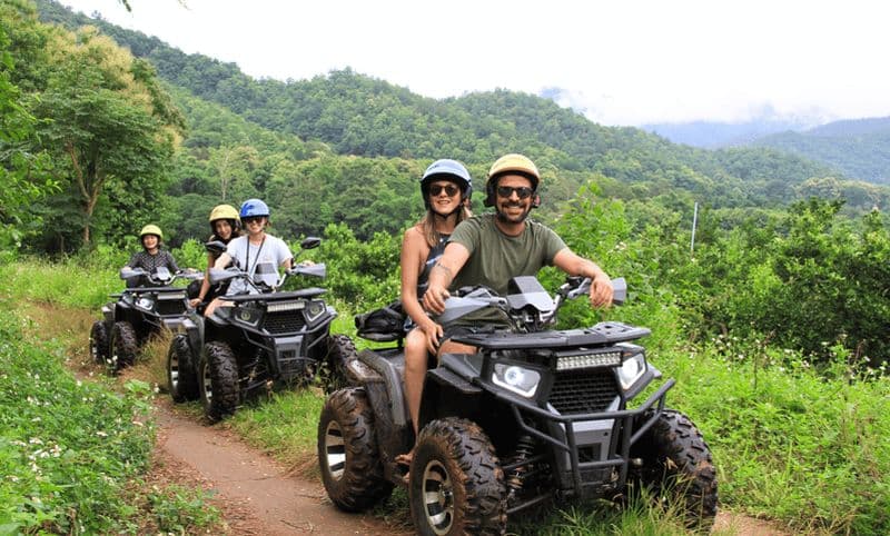 Quad à Chiang Mai | Cascade secrète et radeau en bambou
