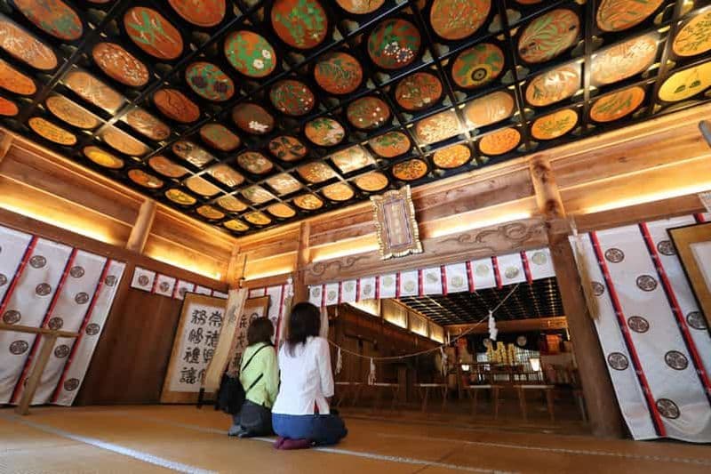 Visite en bus d'une journée du sanctuaire de Matsudaira Toshogu et des spectateurs du WRC