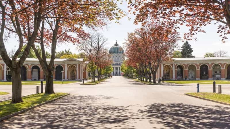 Billet Vienne : Cimetière central, visite guidée avec des secrets fascinants