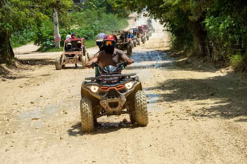 Billet Punta Cana : Tour en VTT avec grotte souterraine et plage de Macao