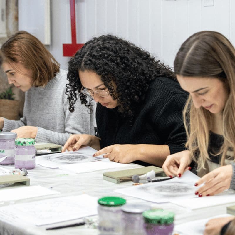 Porto : Atelier de peinture sur carreaux avec du vin de Porto - Bainharia