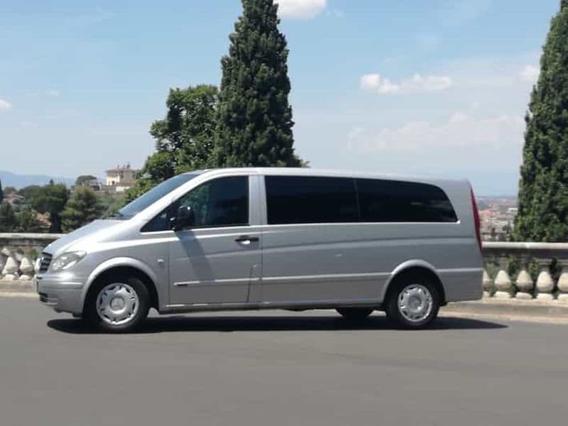 Billet Prague : Transfert privé de/vers l'aéroport Václav Havel