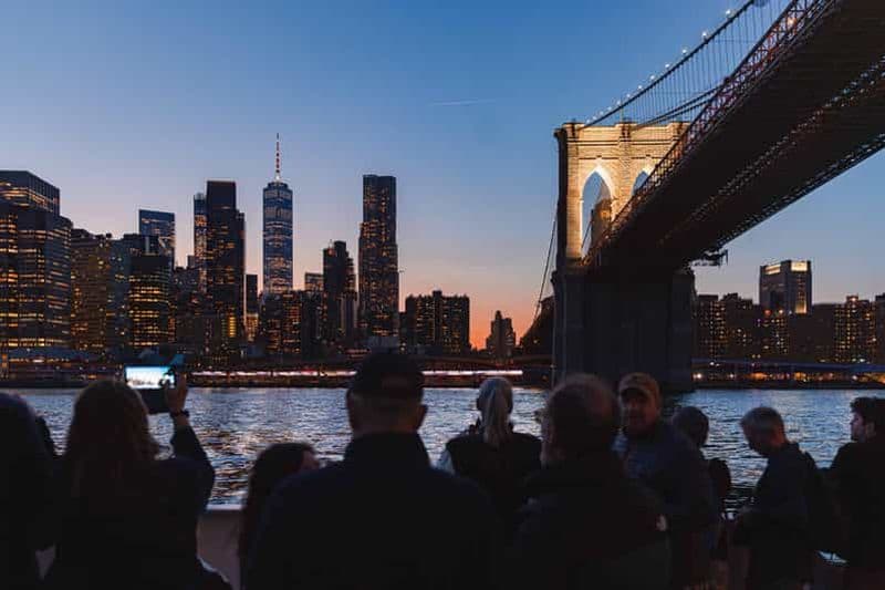 Billet NYC : Circle Line 2h Harbor Lights Cruise Sautez la case bureau
