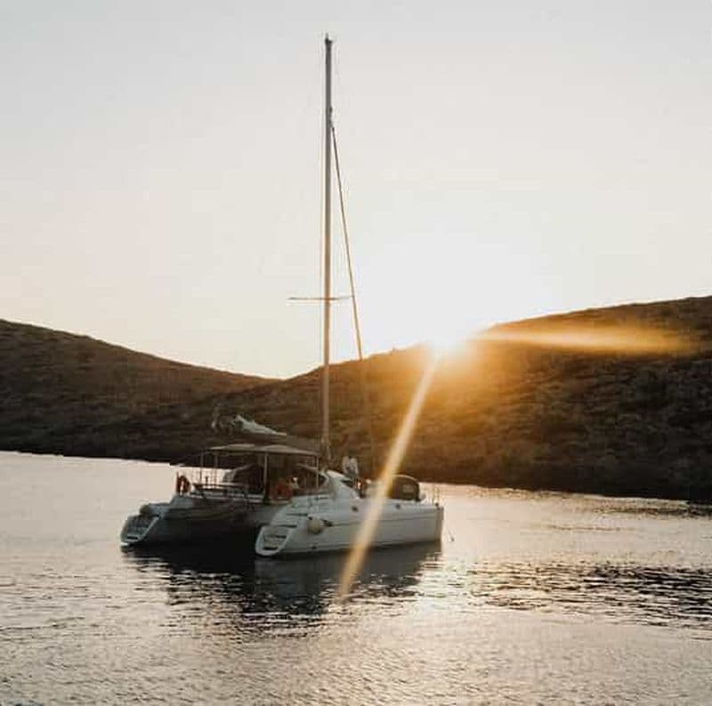 Ierapetra : Croisière en catamaran au coucher du soleil sur l'île de Chrissi
