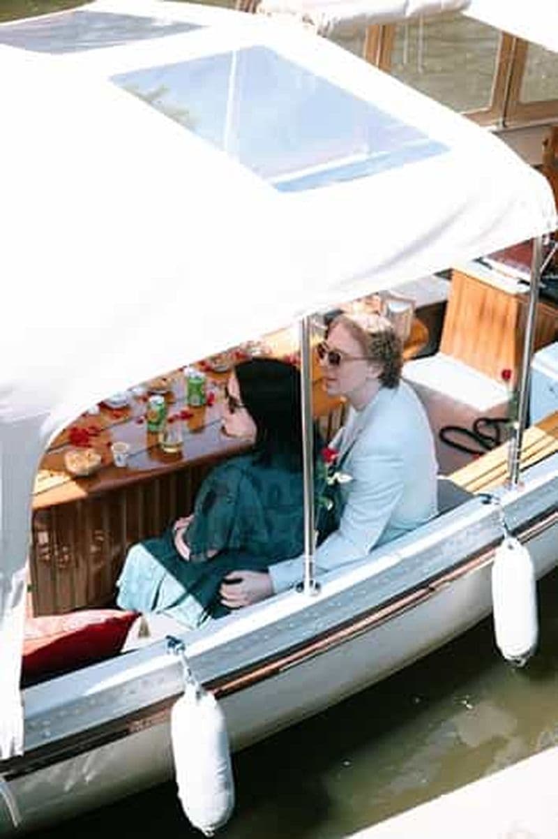 Billet Amsterdam : croisière romantique privée sur les canaux avec prosecco et collations