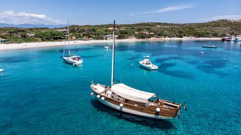 Billet Depuis Palau ou La Maddalena : croisière en voilier dans l'archipel
