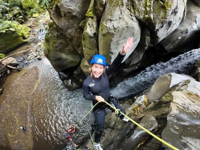 Billet São Miguel : canyoning de niveau 2 à Salto do Cabrito