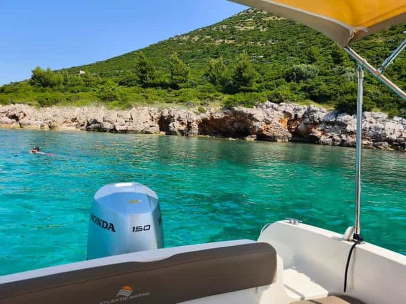 Billet Visite privée en bateau des îles Élaphites - Visitez la grotte bleue et la plage de Sunj