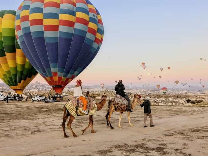 Billet Cappadoce : safari à dos de chameau au lever du soleil