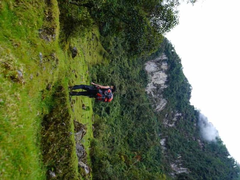 Billet Ibagué : randonnée dans le canyon de Combeima, yoga et sources chaudes