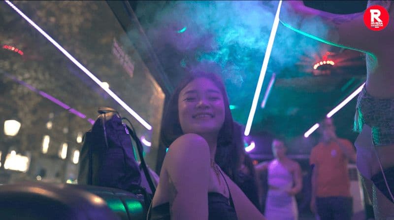 Billet Expérience de la vie nocturne à Paris : Party Bus & Pub Crawl en une nuit