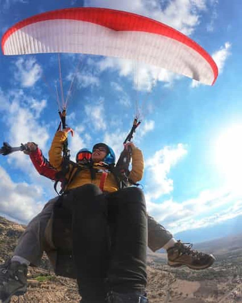 Billet Marrakech : Parapente, balade à dos de chameau et visite d'un camp berbère