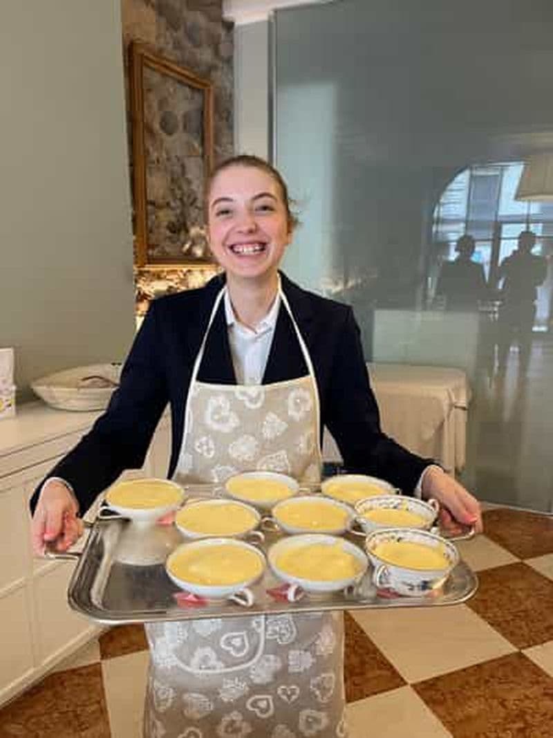 Bologne : cours de cuisine sur les pâtes et le Tiramisu avec du vin