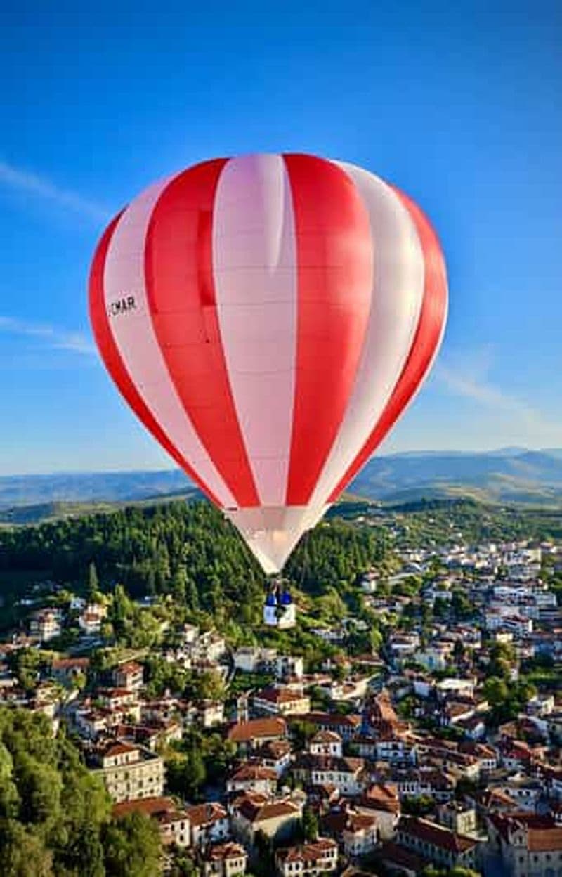 Thessalie : Vol en Montgolfière au Lever du Soleil