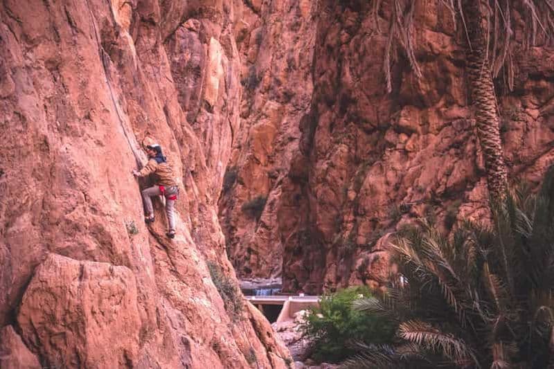 Maroc : voyage d'escalade avec guide, hébergement et repas