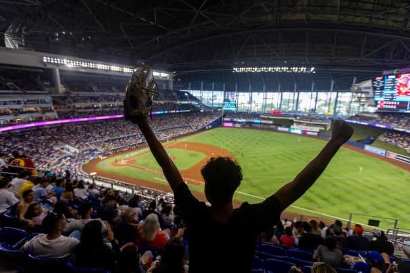 Billet pour un match de baseball des Miami Marlins au LoanDepot Park