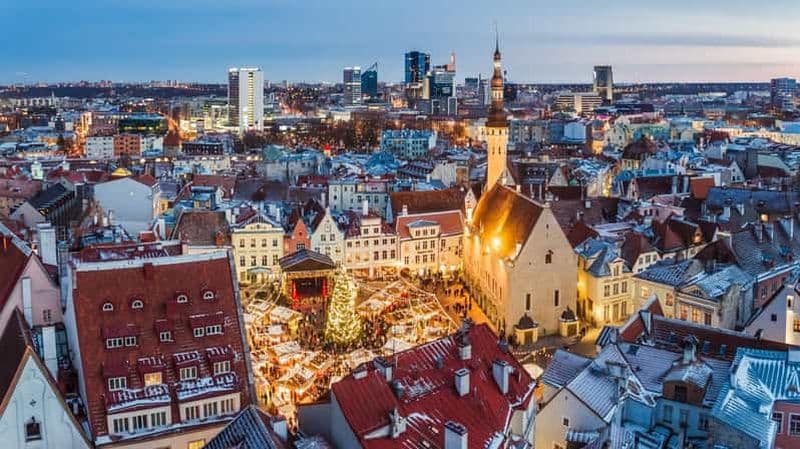 Billet Tallinn : légendes hivernales de la vieille ville et visite du marché de Noël