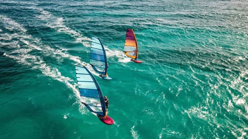 Des plaisirs inoubliables en planche à voile