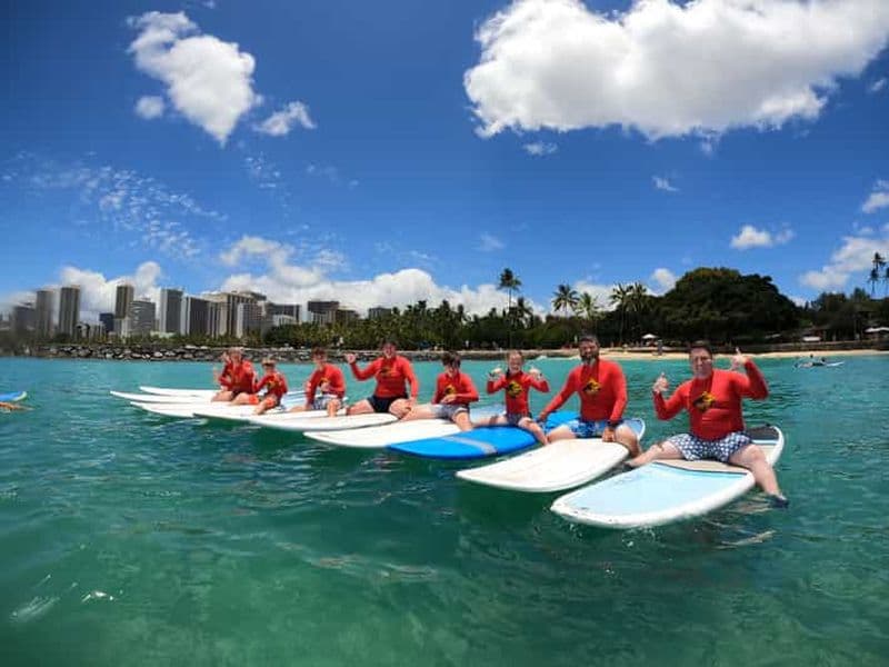 Billet Waikiki : cours de surf en famille, privés et en groupe