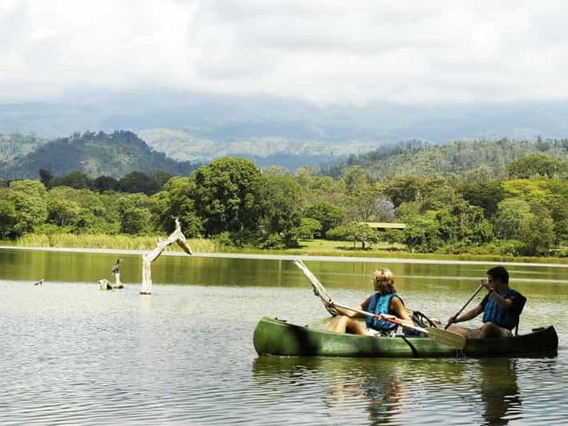 Billet Excursion d'une journée au lac Duluti - marche et canoë - Arusha