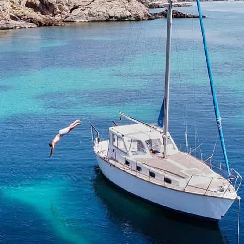 Alghero : demi-journée en bateau à moteur de 10 m avec Aperitivo