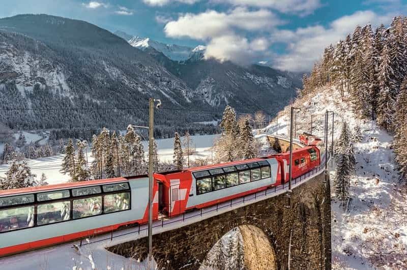 Billet Au départ de Bâle : train Glacier Express et visite privée de Lucerne
