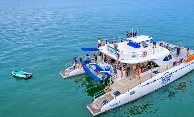 Pattaya : excursion en catamaran dans les 3 îles avec déjeuner buffet