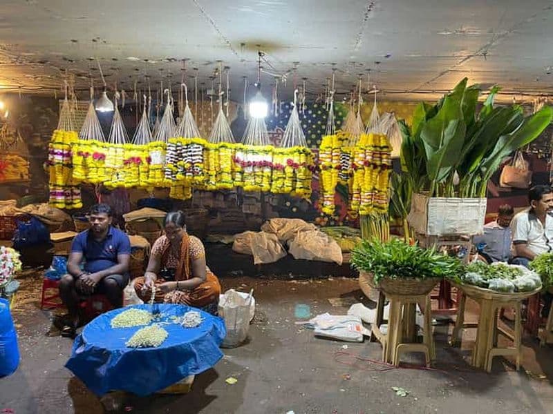 Explorer Bombay en descendant avec taxi et train