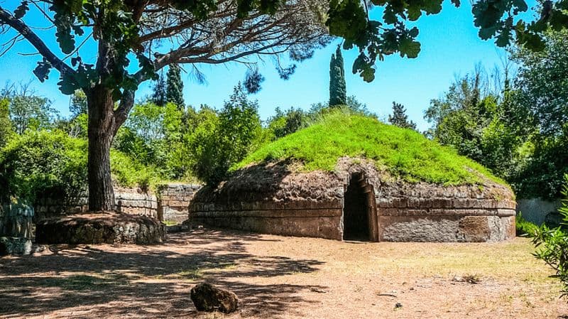 Billet Au départ de Rome : Visite privée étrusque de Cerveteri&Ceri !