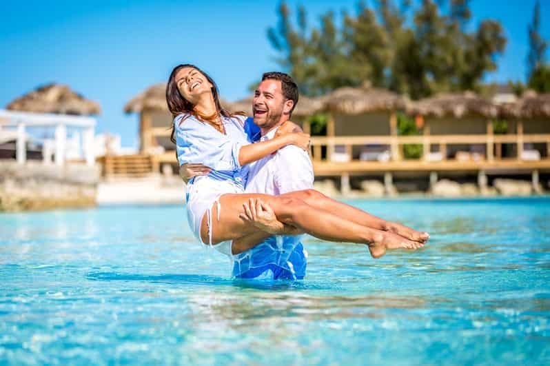 Nassau : Excursion d'une journée à la plage de Pearl Island et croisière avec déjeuner