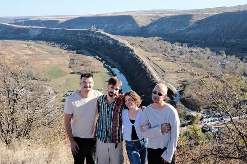 Chisinau : randonnée, monastère troglodyte et monastère de Curchi