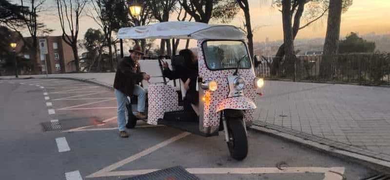 Billet Madrid : Visite de la ville - Tuk tuk écologique privé 6 places