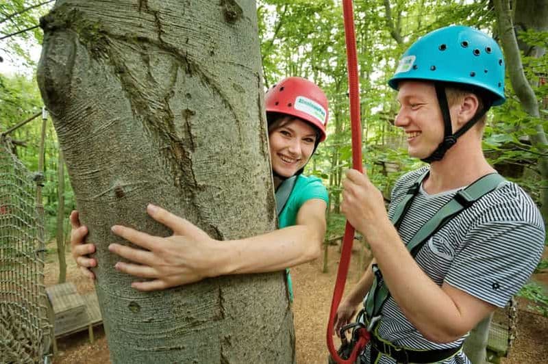 AbenteuerPark Potsdam : Aventure et escalade dans les arbres