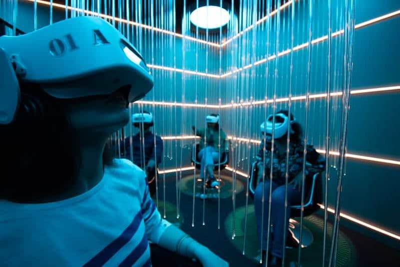 Billet Paris : Activité VR de survol des pyramides et visite guidée de la ville