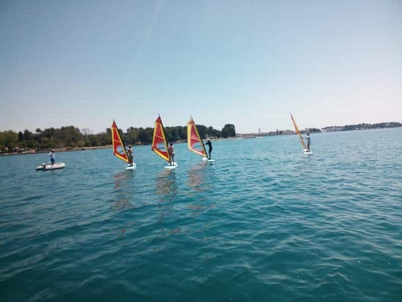 Poreč : leçon de planche à voile de 2 heures