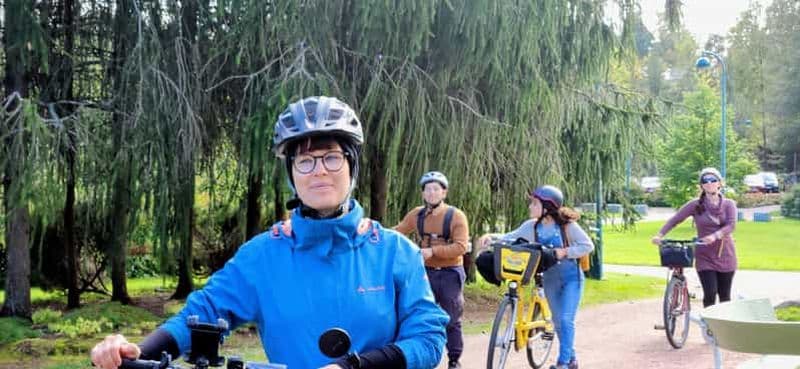 Helsinki : visite à vélo ou en vélo électrique, barbecue, sauna, parcs et forêt