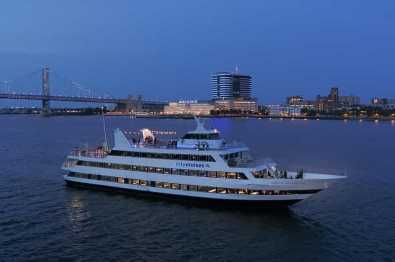 Philadelphie : Brunch gourmand ou dîner-croisière à la veille de Noël