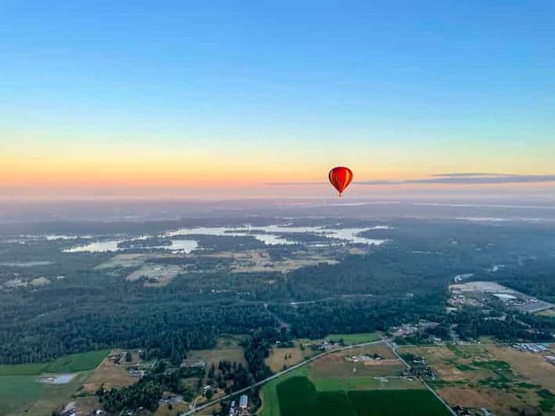 Seattle : vol en montgolfière au lever du soleil sur le mont Rainier